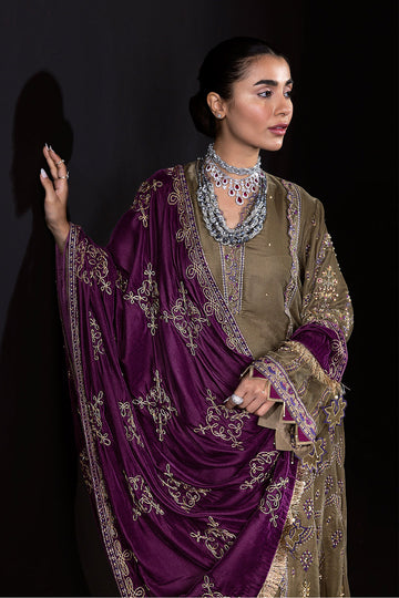 Nureh Mehndi Maya Velvet 2022 Online Shopping